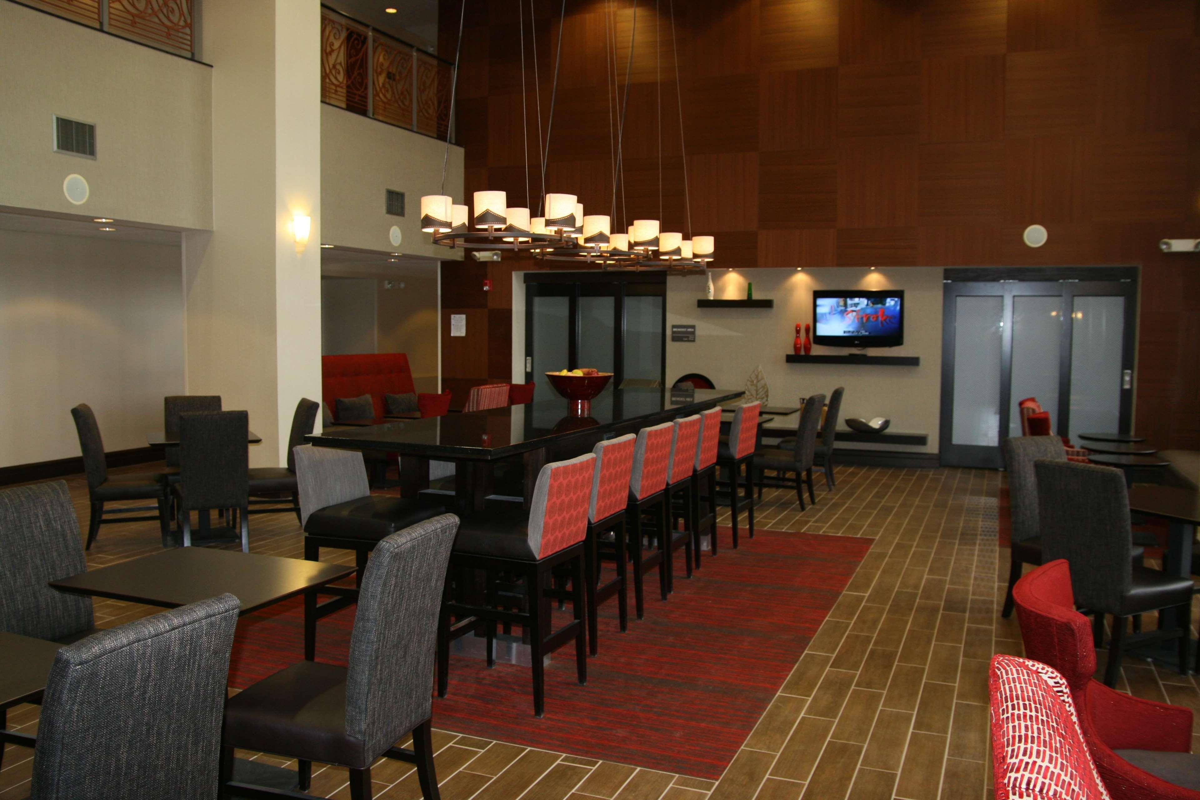 Hampton Inn By Hilton Garden City Long Island Екстериор снимка
