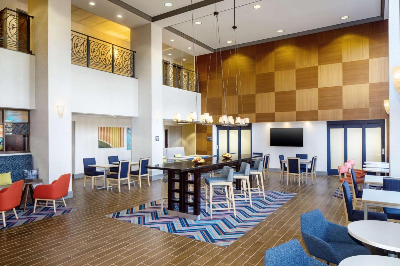 Hampton Inn By Hilton Garden City Long Island Екстериор снимка