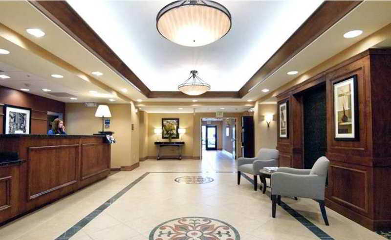 Hampton Inn By Hilton Garden City Long Island Интериор снимка