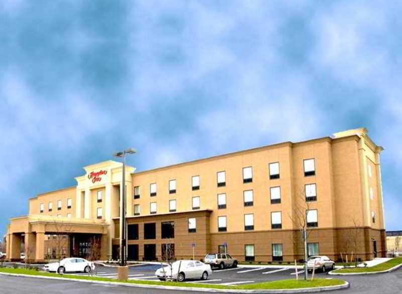 Hampton Inn By Hilton Garden City Long Island Екстериор снимка